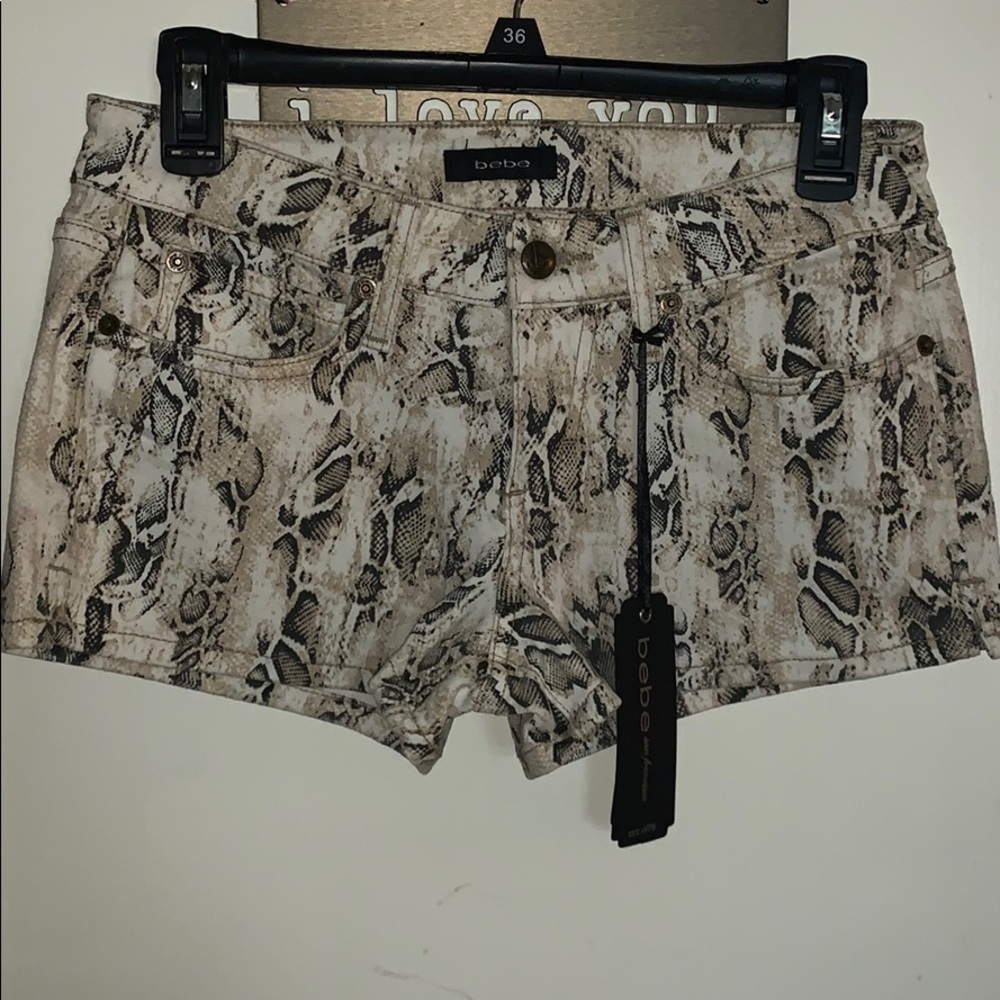 Bebe shorts